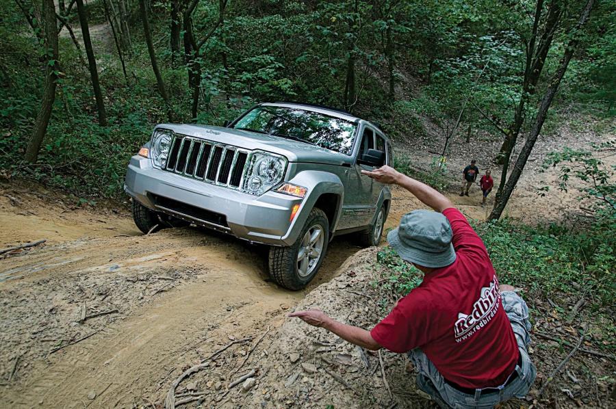  Jeep Liberty 2008 года  (фото 54 из 98)